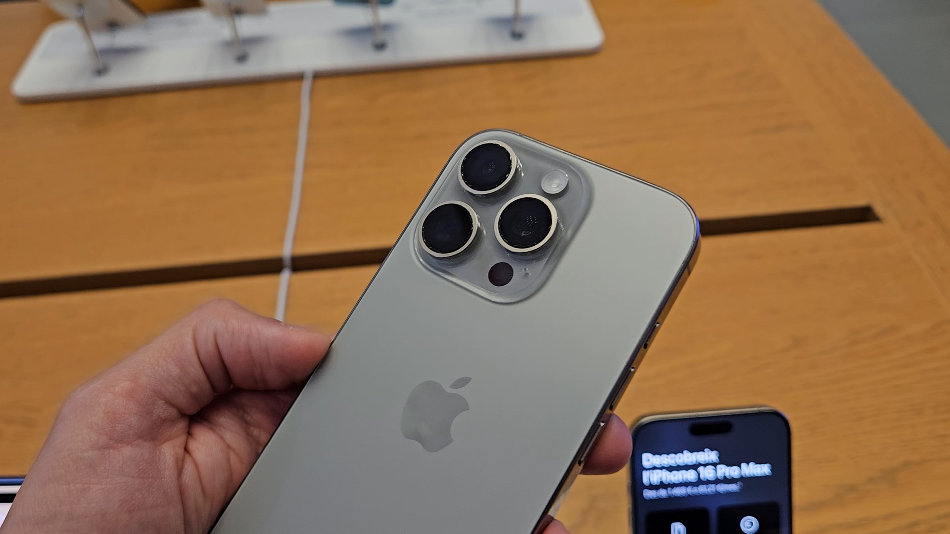 iPhone 17: novas renderizações CAD mostram possível visual da linha