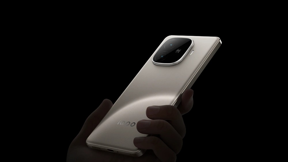 iQOO Z9 Turbo plus 12GB,256GBモデル vivo iQOO Z9 Turbo Plus - Ficha Técnica - TudoCelular.com