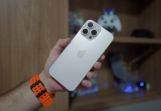 Apple iPhone 16プロマックス　ホワイトチタニウム Apple iPhone 16プロマックス ホワイトチタニウム iPhone 16 Pro