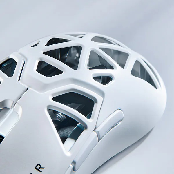 Razer lança versão branca do mouse Viper Mini Signature Edition em