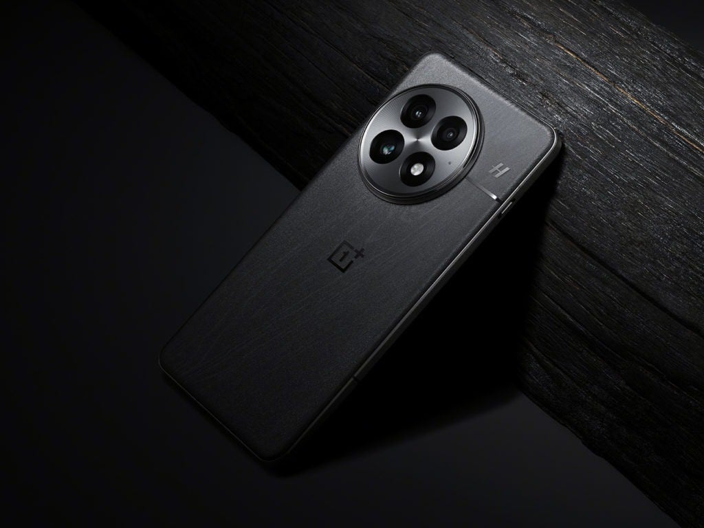 OnePlus 13 will receive new official covers with shape design and more