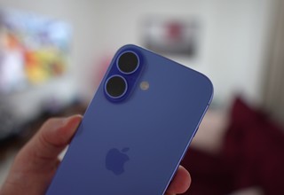 Apple iPhone 16 128GB 本体 Apple iPhone 16 128GB Verde-acinzentado com Tela Super Retina XDR