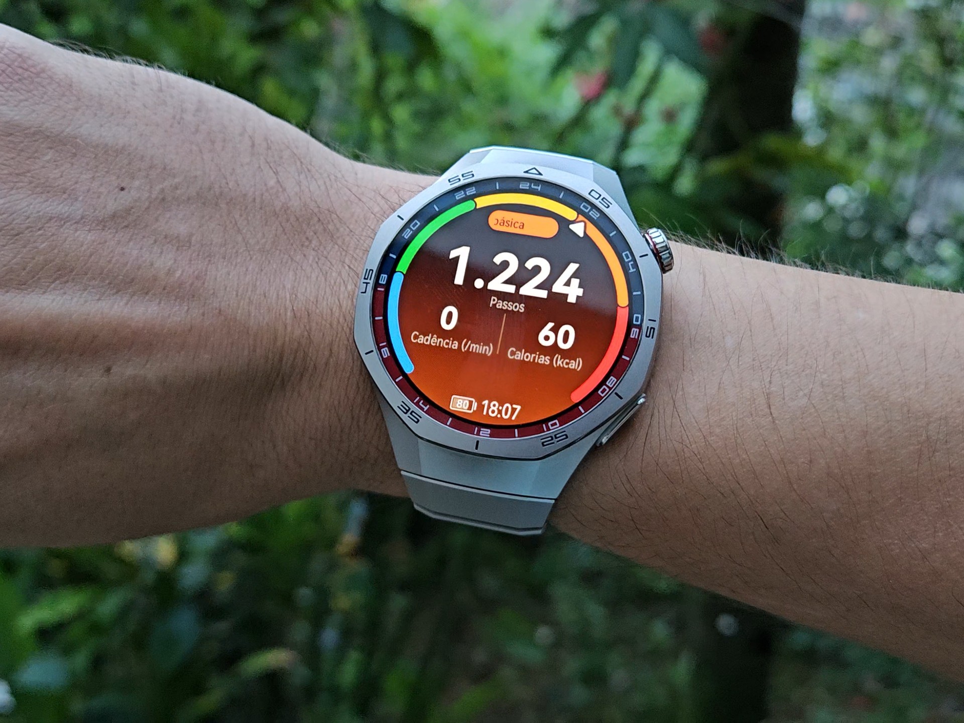 Huawei Watch GT 5 Pro: compre smartwatch premium com desconto em