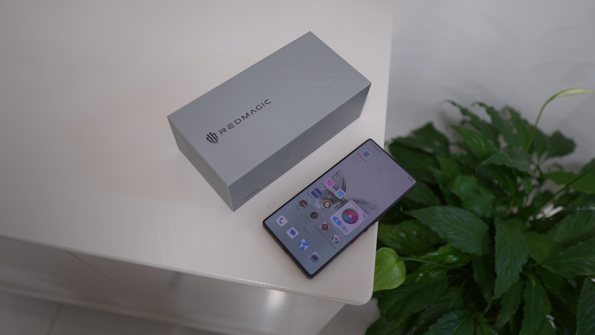 Nubia RedMagic 10 Pro ganhará uma nova variante de cor em breve