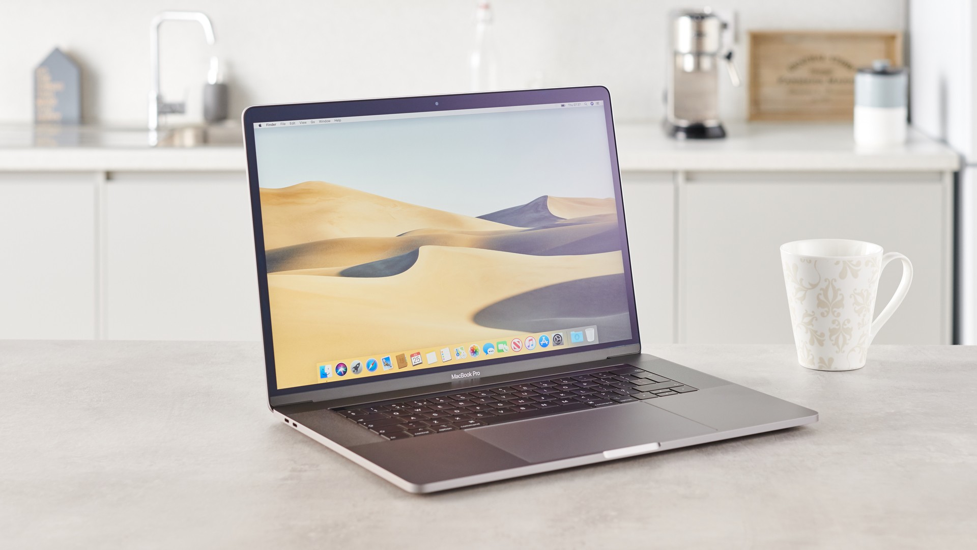 MacBook Pro 2019 8GB／256GB+Apple watch MacBook Pro de 15
