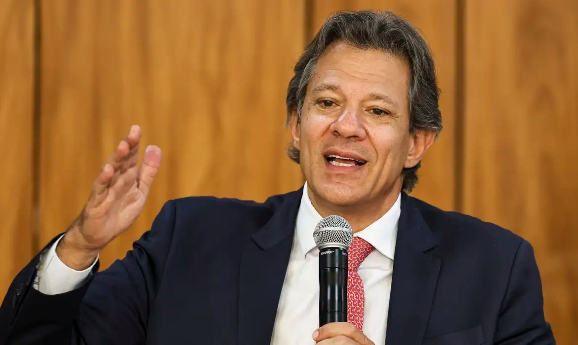 AGU notifica e TikTok remove vídeo falso onde Haddad fala em taxar pobre