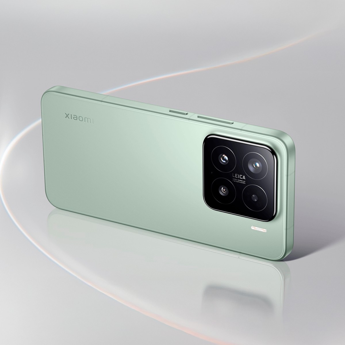 Xiaomi 15 tem desempenho sólido e empata com iPhone 16 em teste de