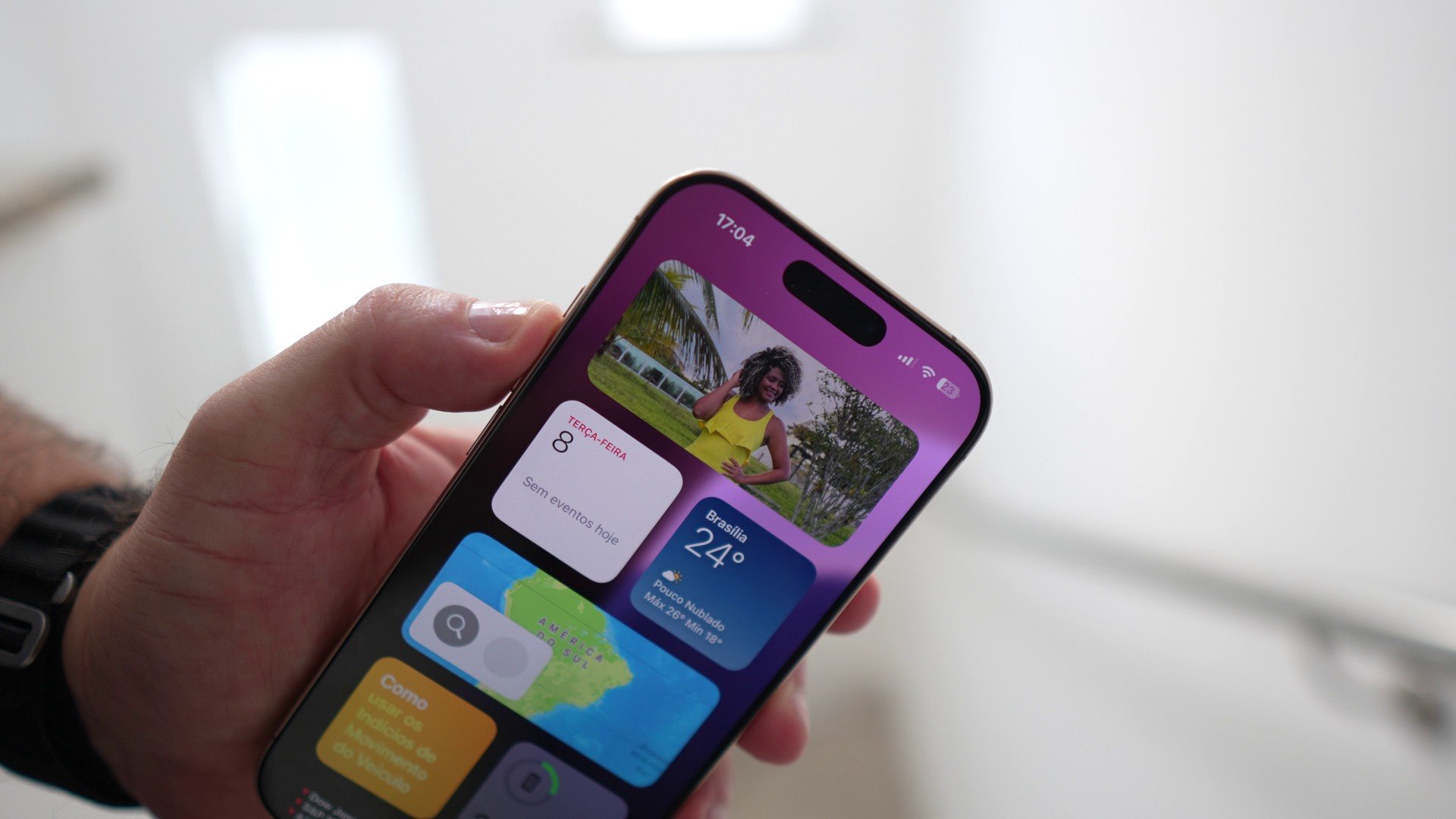 Apple mudará cronograma de lançamento do iPhone para favorecer modelo dobrável, diz rumor
