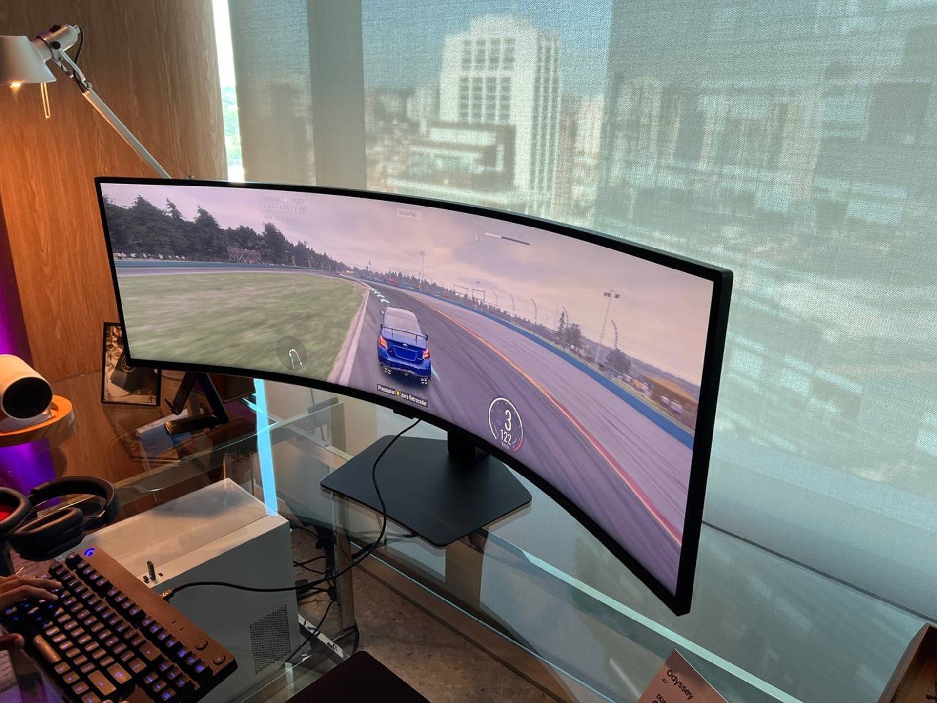 Samsung lança monitores gamer Odyssey 3D, G9 e OLED G8 no Brasil