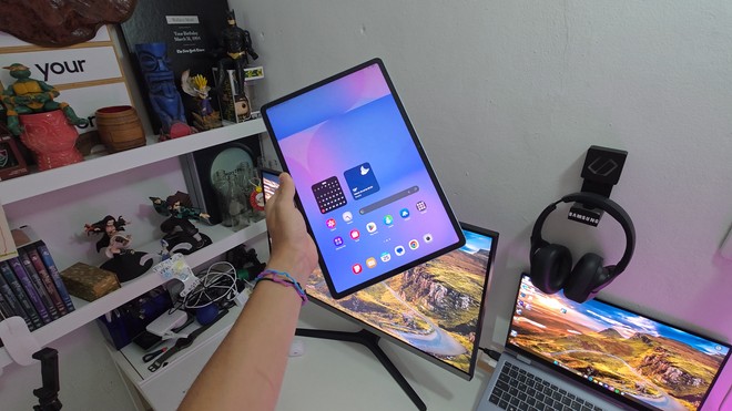Tela gigante por menos: Galaxy Tab S10 FE Plus segue com desconto de Black Friday na Amazon