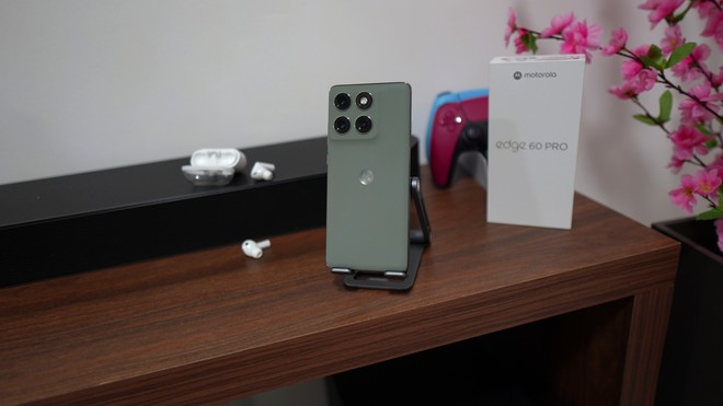 Motorola Edge 60 Pro na Amazon: oferta para membros Prime com cupom de desconto