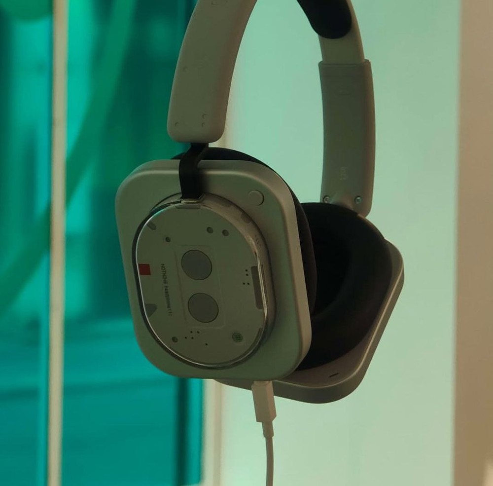 Nothing Headphone (1) tem especificações e design vazados