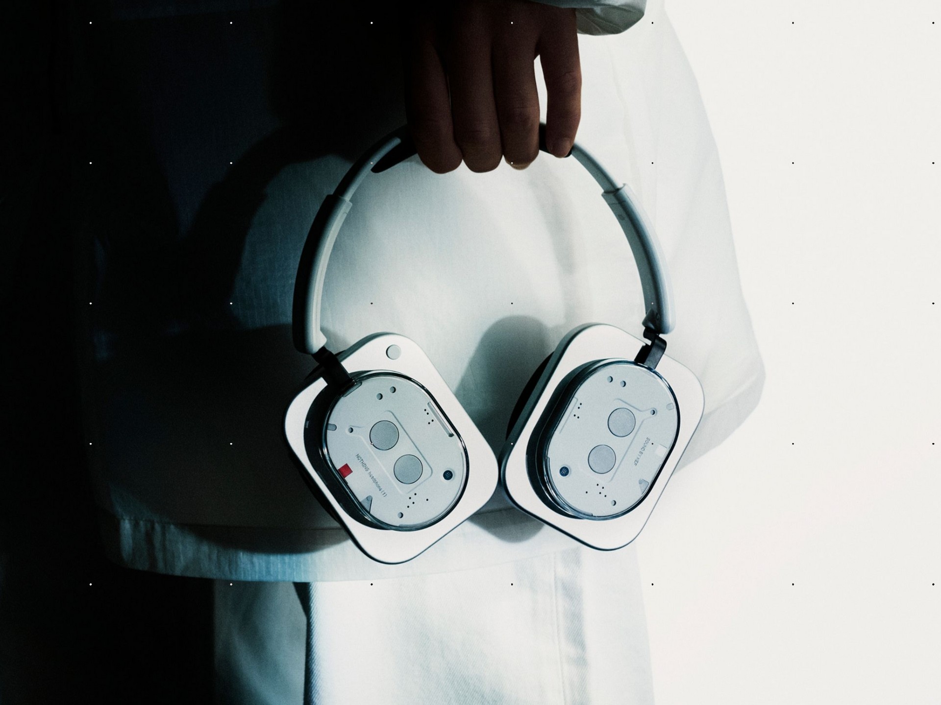 Nothing Headphone (1) é lançado com design chamativo, som Hi-Fi e