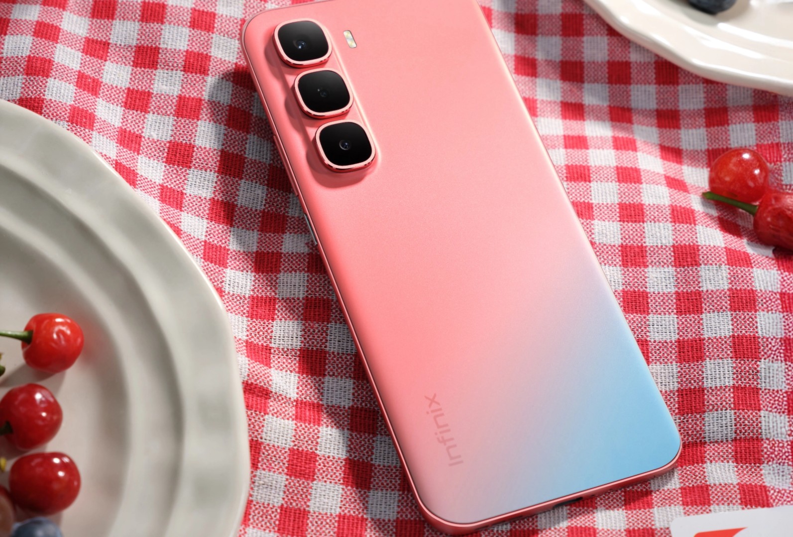 Linha Infinix Hot 60 recebe versão global - Tudocelular.com