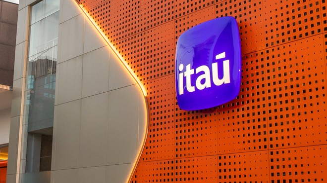 Banco Itaú fecha pacto de R$ 2,9 bilhoes pra adquirir companhia de AI fundacional