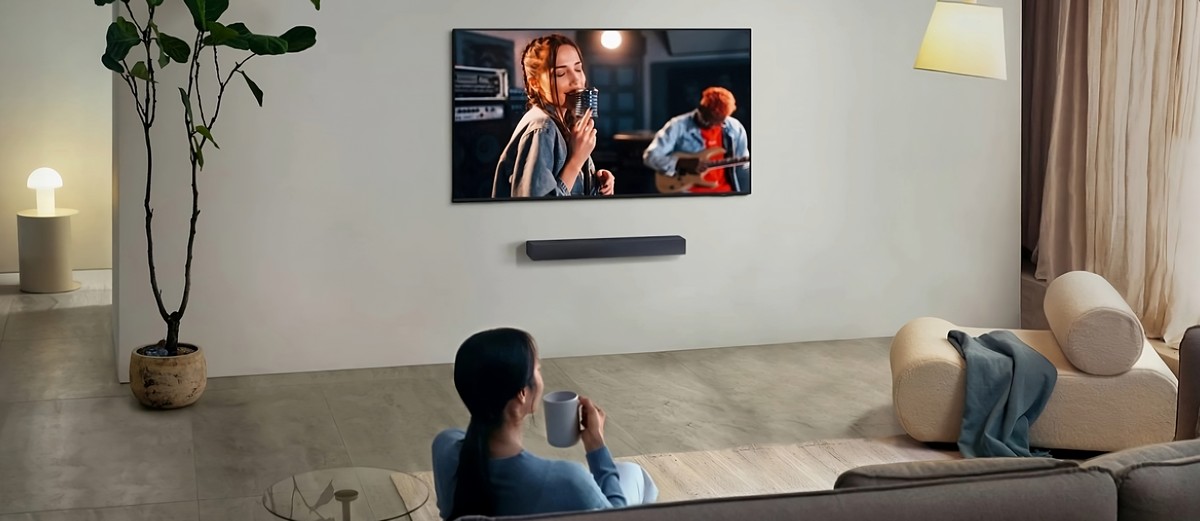 Leve 2 por 1: soundbars Samsung HW-B400F em oferta por menos de R$ 1.000 em até 14x