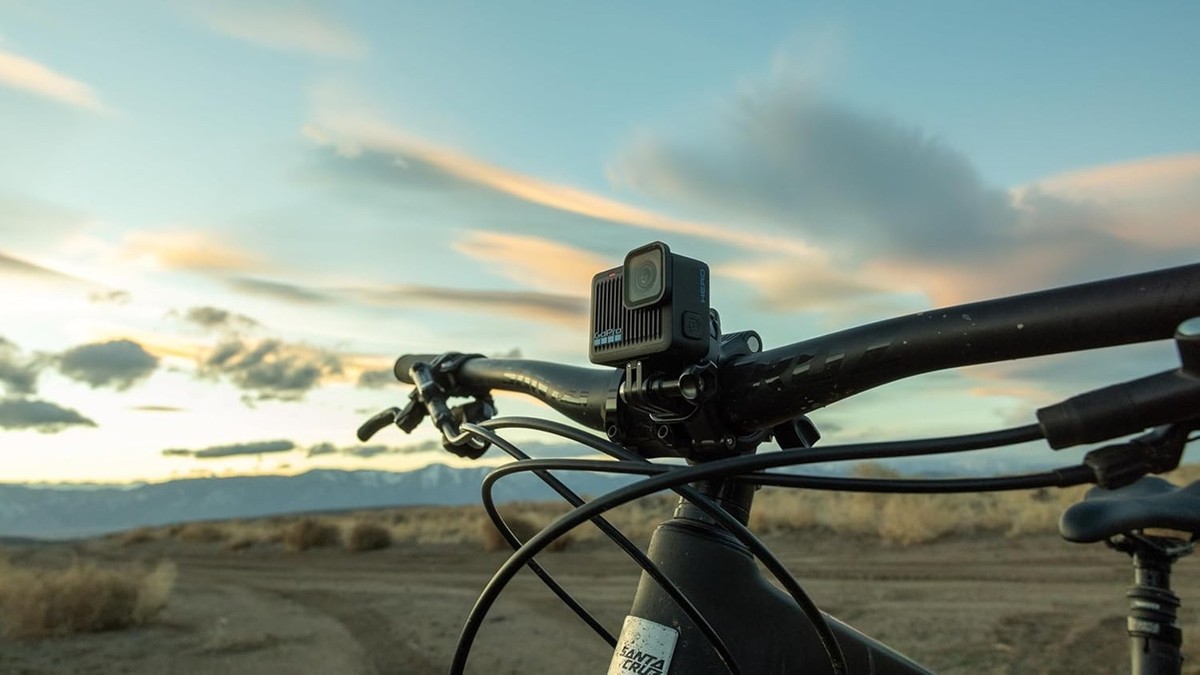 GoPro HERO 4K: câmera de ação compacta surge mais barata em bundle
