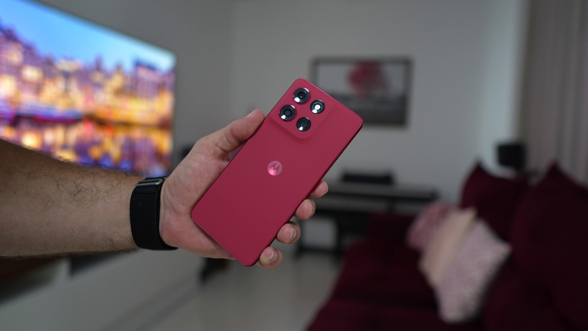 Com resistência militar e câmera Sony: Moto G86 cai para de R$ 1.496 no Pix