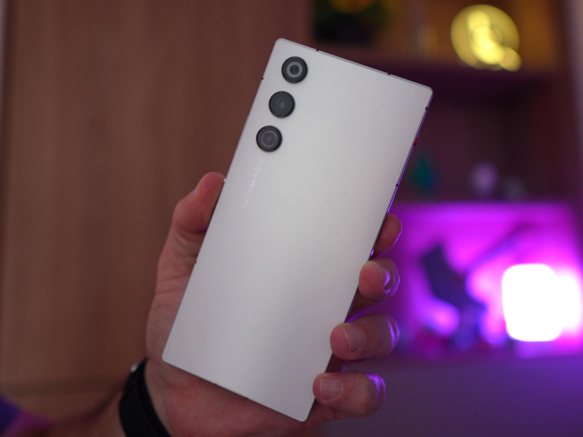 RedMagic 10 Air em oferta! Celular gamer com Snapdragon 8 Gen 3