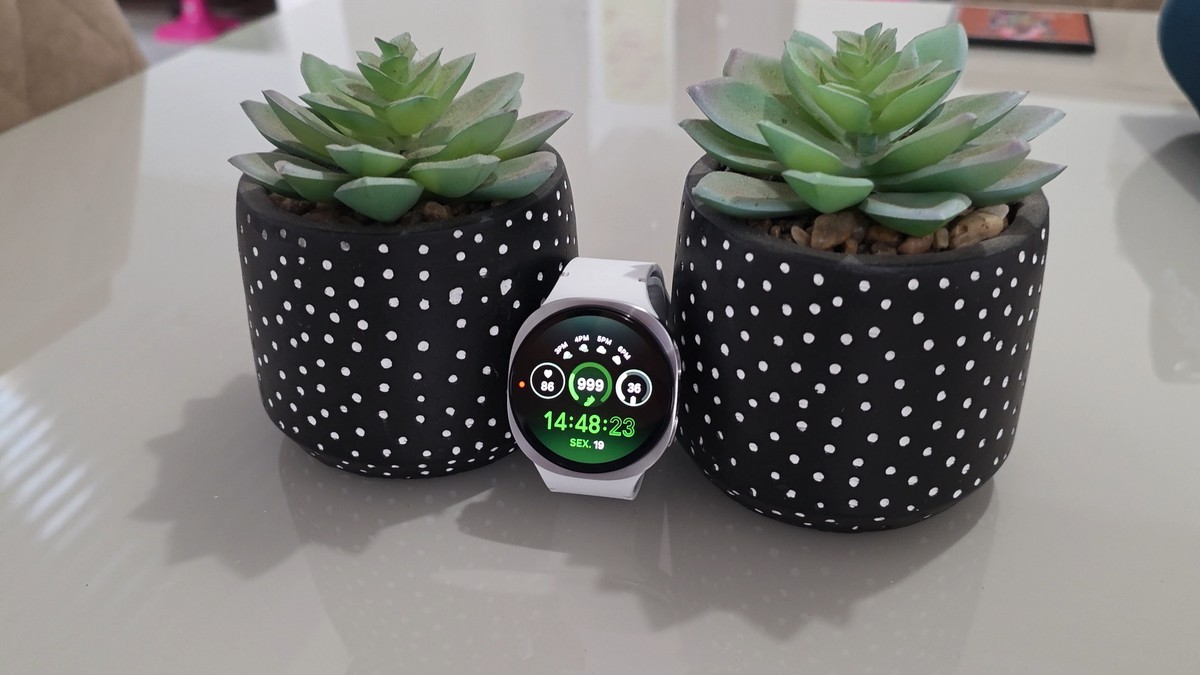 Galaxy Watch 8: beta 3 da One UI 9 Watch chega ao smartwatch com diversas correções