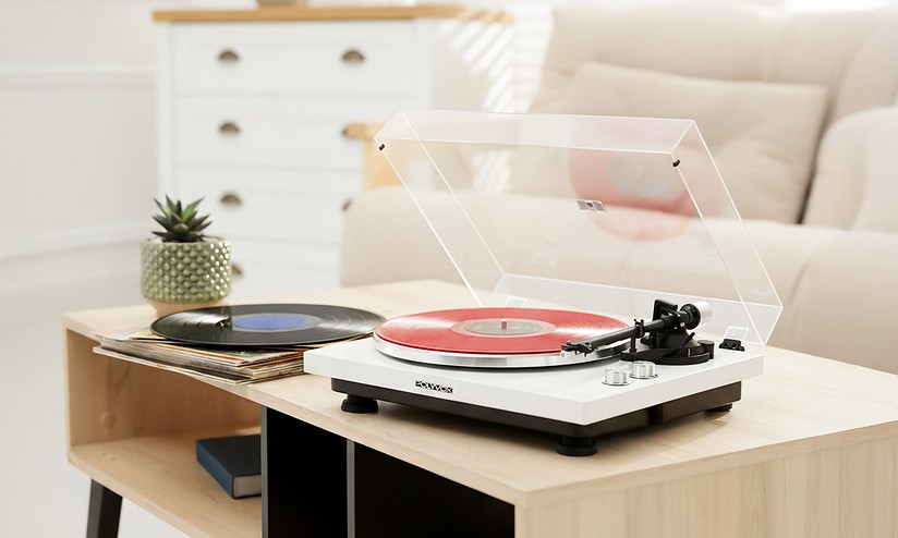 Polyvox lança edição limitada do toca-discos Bluetooth XTD-67