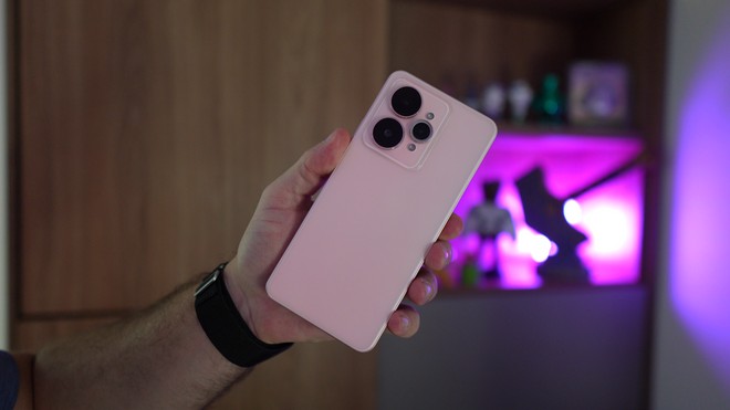 Realme 15 em promoção: melhor celular para quem busca resistência e muita bateria