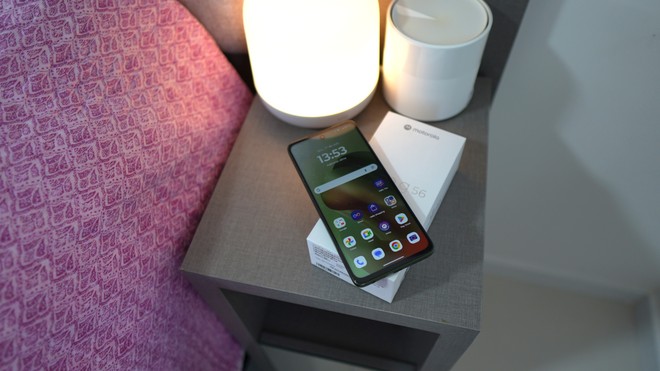 Moto G56 com desconto de R$ 752: celular militar com 256GB na promoção