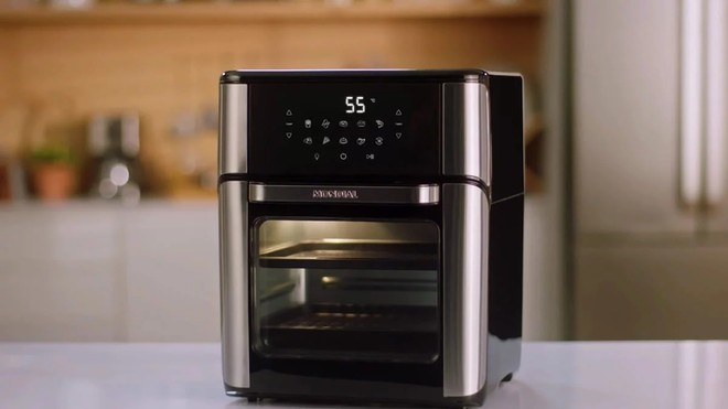 Só não entra peru! Air Fryer Mondial Oven de 12 litros com desconto no app da Amazon