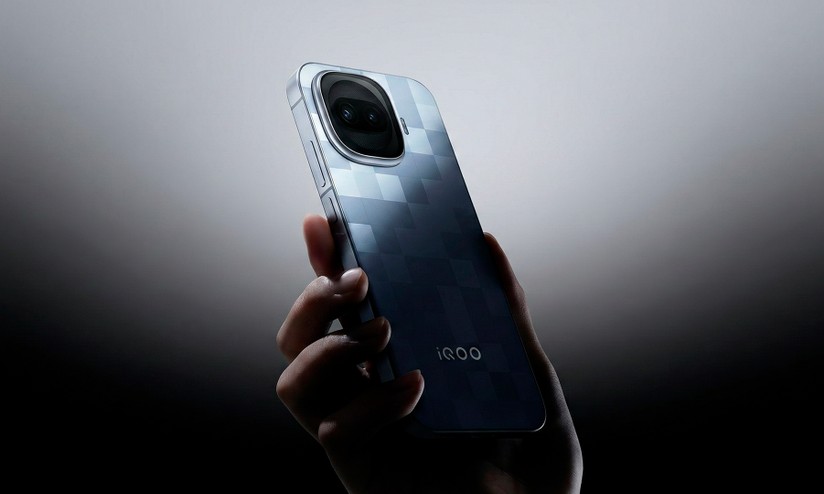 iQOO 15R: teaser revela o design do celular que pode ter bateria