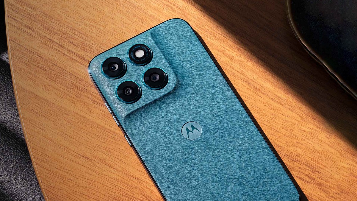 Tela AMOLED, câmera de 108 MP e chip poderoso: Moto G77 5G derrete de preço em oferta