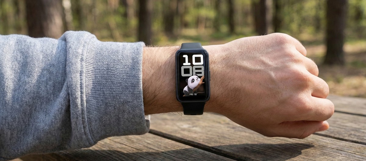 Huawei Band 10 por R$ 159! Pulseira inteligente surge pelo melhor preço na Amazon