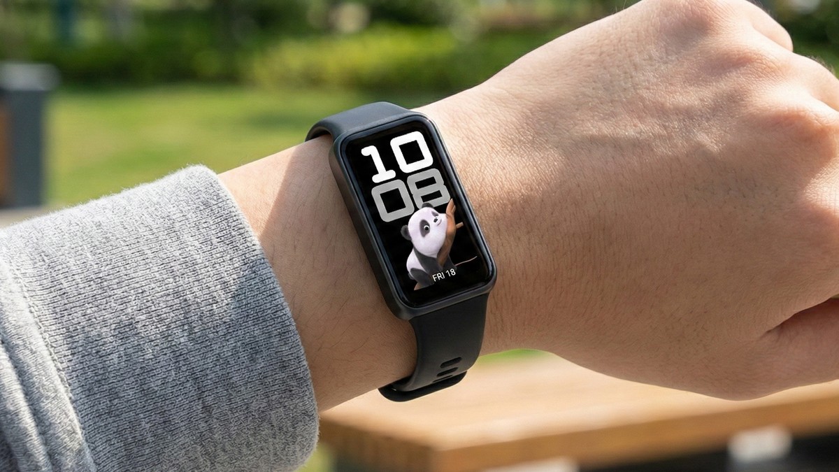 Huawei Band 10 entra em Mega Oferta Prime por R$ 189 com tela AMOLED e bateria de 14 dias