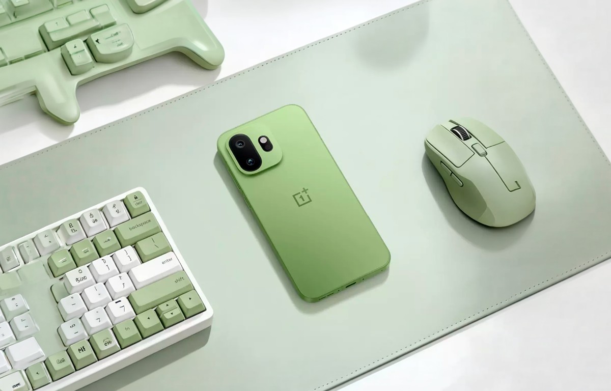 OnePlus 15T é lançado com chip Snapdragon 8 e grande bateria em