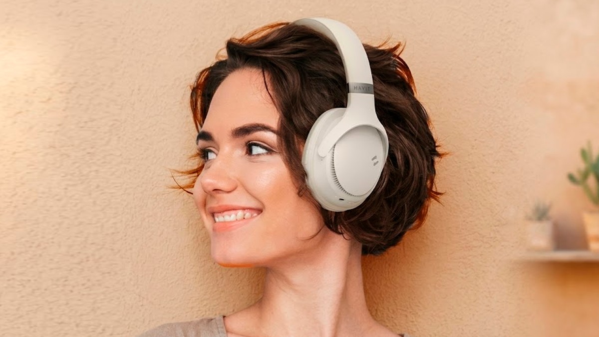 Bateria de sobra, Bluetooth e cartão de memória: fone Havit em promoção no Mercado Livre