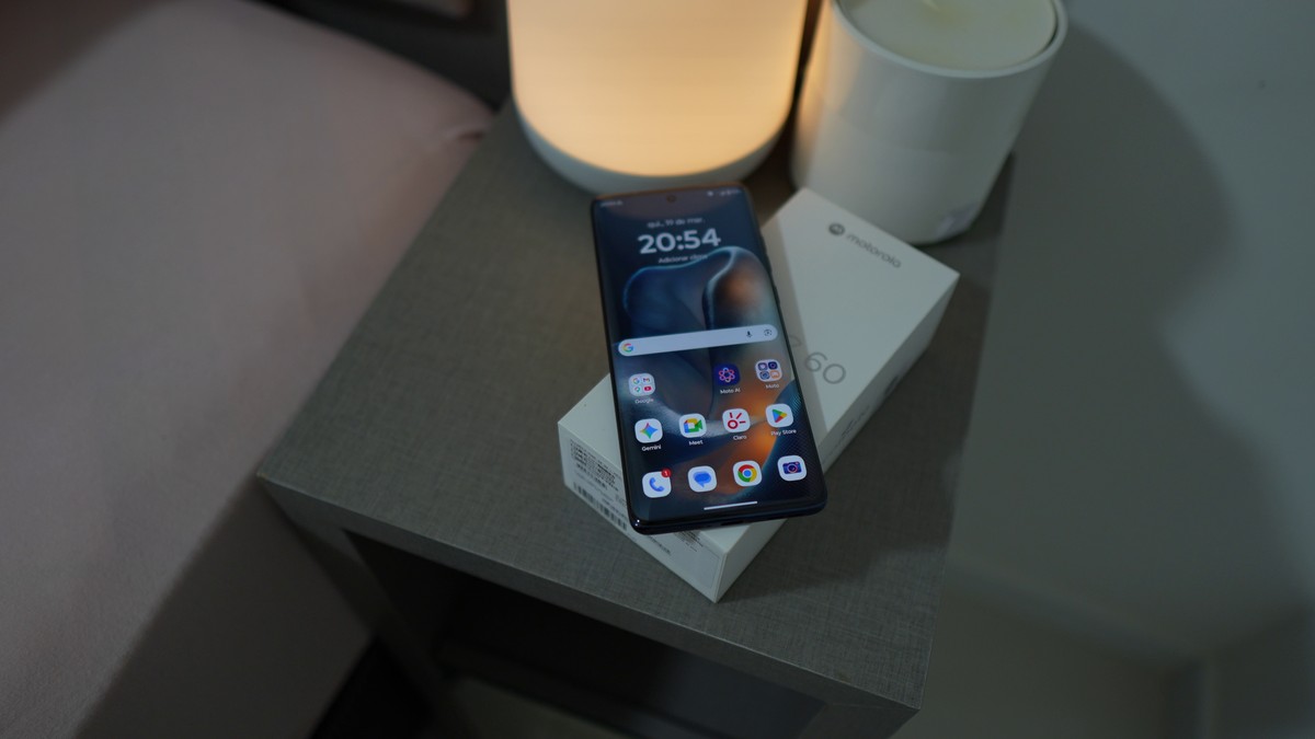 Edge 60 com 512 GB! Celular Motorola com muito armazenamento e preço baixo hoje