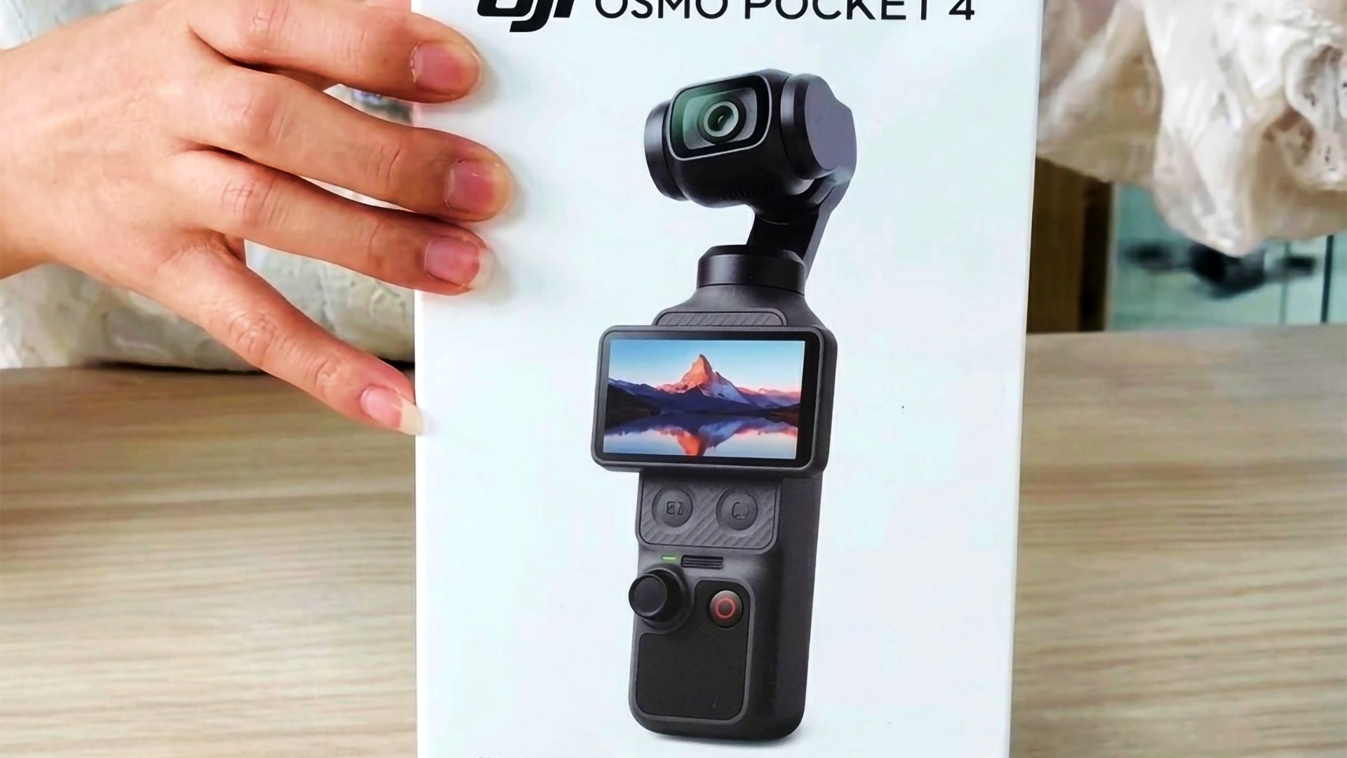 DJI Osmo Pocket rode video micro付き Vazamento em vídeo: câmera DJI Osmo Pocket 4 traz microfone direto