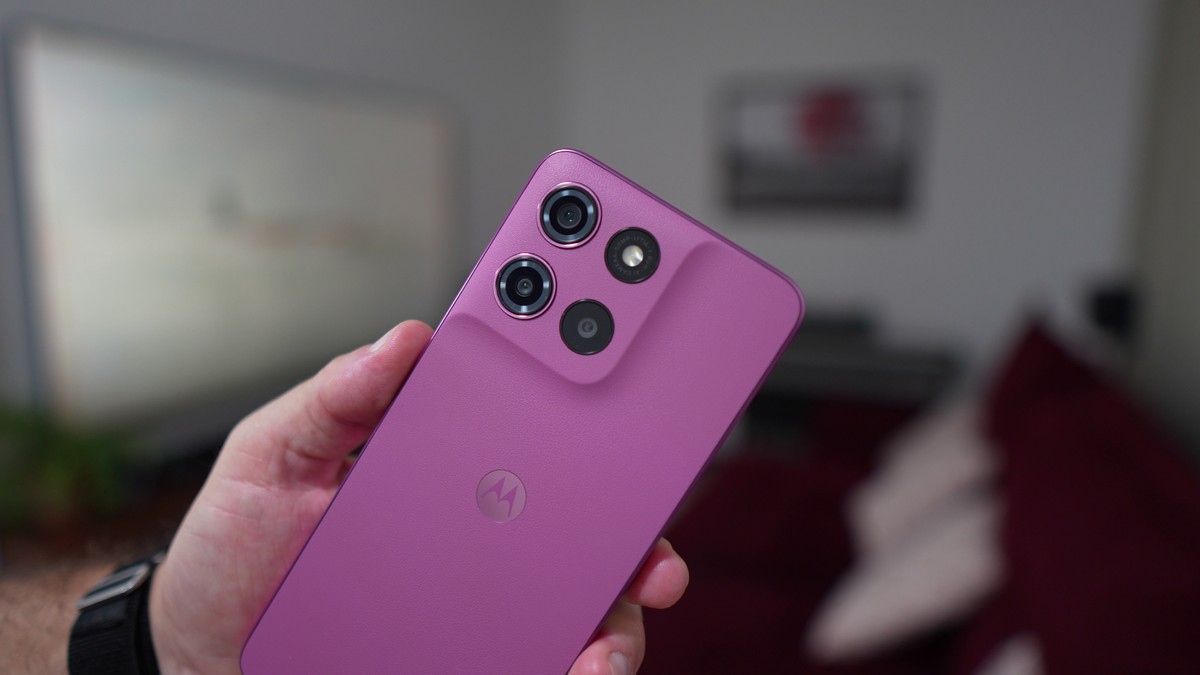 Versão turbinada com desconto! Moto G17 com 256 GB aparece mais barato na Shopee
