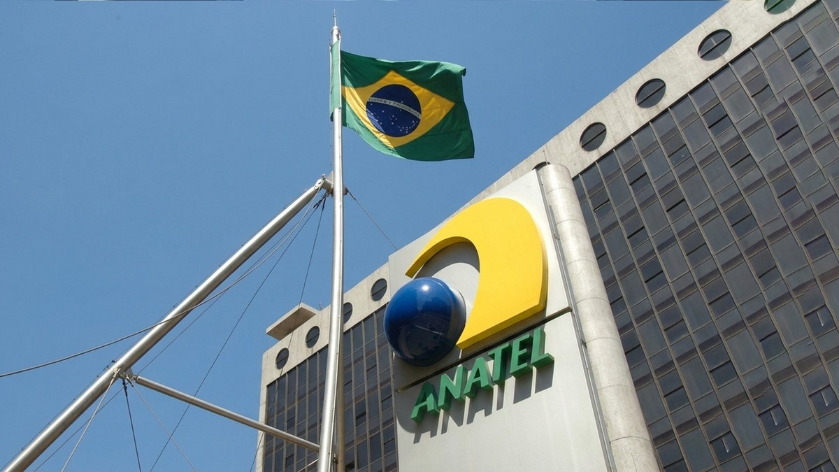 Novas regras da Anatel consideram inteligência artificial, data centers e nuvem