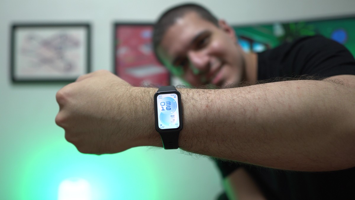 Oferta! Huawei Band 11 combina tela AMOLED e bateria gigante por menos de R$ 200