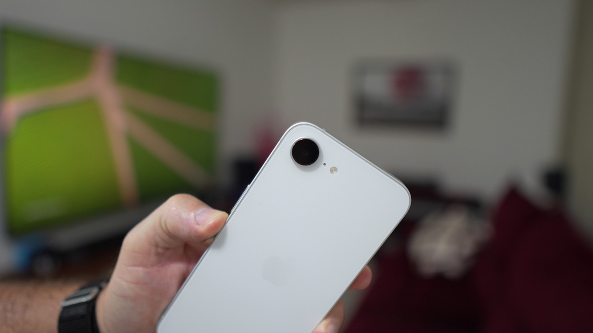 iPhone 17e: baratinho da Apple derrete de preço em nova oferta