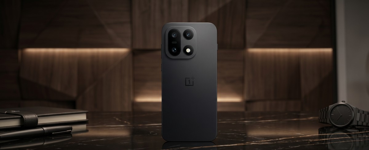 OnePlus 16: marca revela detalhes da tela OLED de 185 Hz com baixo consumo de bateria