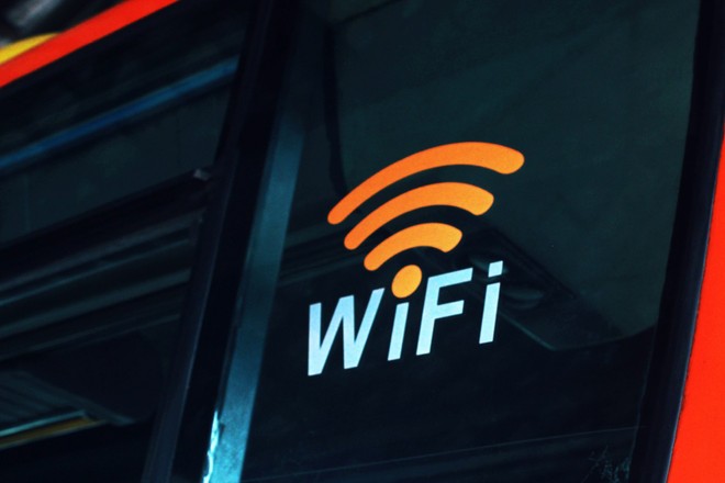 Produção nacional: Multi e ZTE se unem para fabricar servidores de IA e nova TV aberta