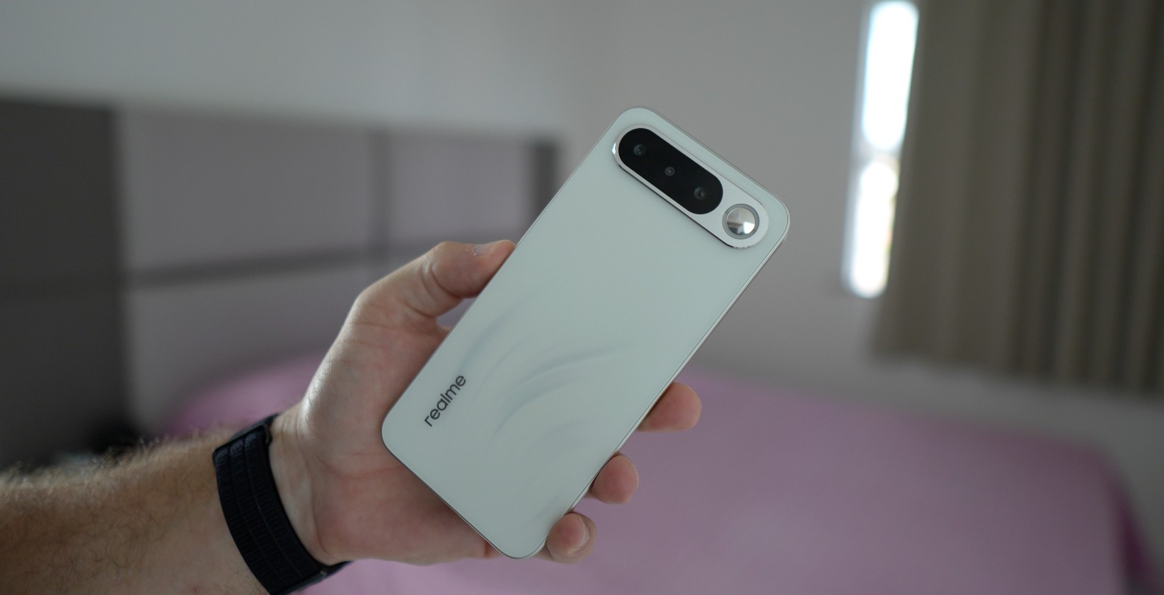 Cupom de 500 reais: realme 16 atinge preço inédito logo após lançamento no Brasil