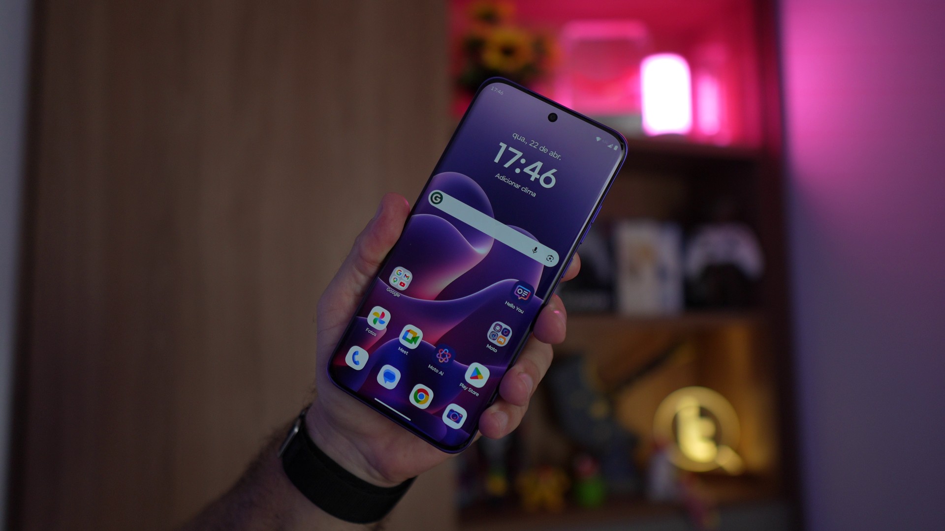 Motorola Edge 70 Fusion surge em oferta na variante padrão e na versão especial da Copa