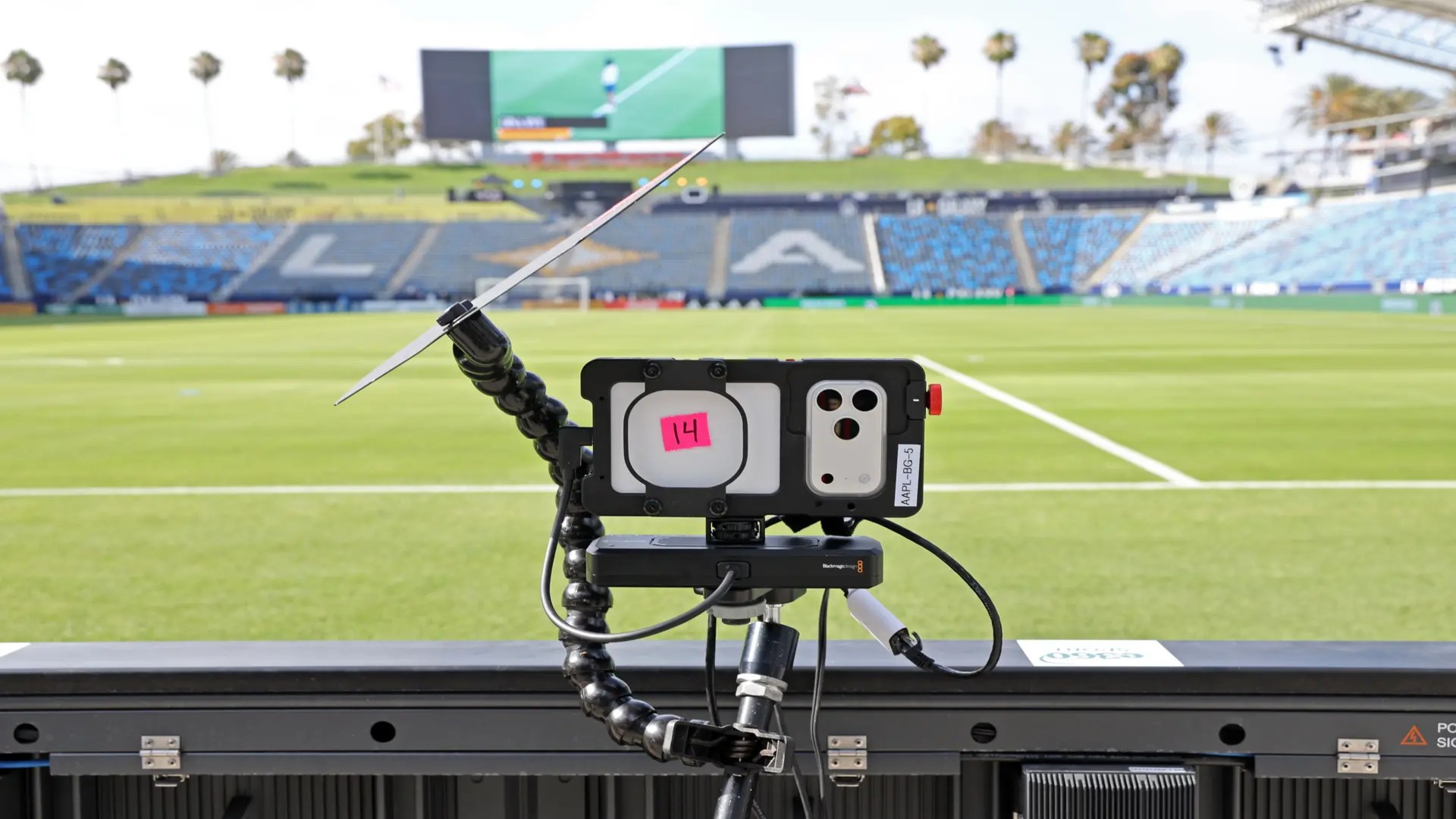 Apple faz transmissão histórica da MLS com iPhone 17 Pro e expõe limites da câmera