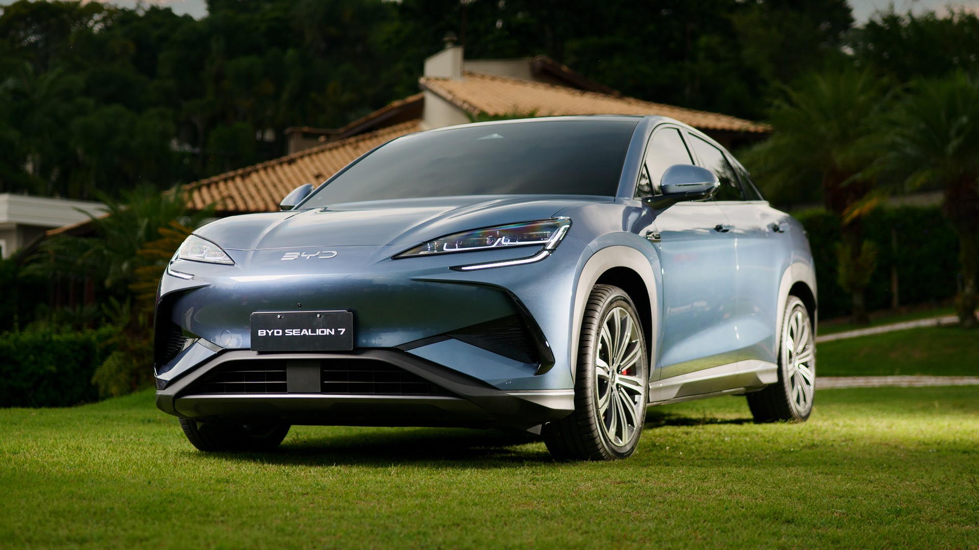 BYD Sealion 7: primeiro SUV cupê da marca chega ao Brasil com luxo, 531 cv e preço competitivo