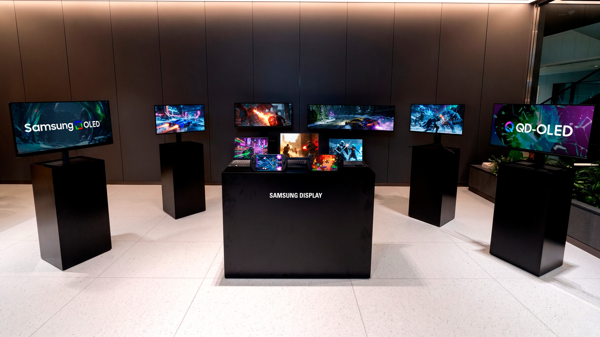 Samsung anuncia 16 telas OLED e o primeiro monitor QD-OLED 4K de 360 Hz do mundo