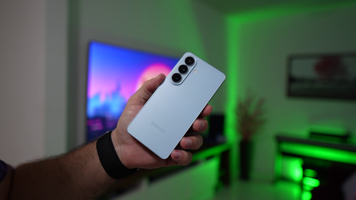 Galaxy S27 e S27 Plus têm recarga revelada em certificação e os números podem decepcionar