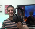  o headset gamer com LEDs RGB e design confort?vel | An?lise / Review