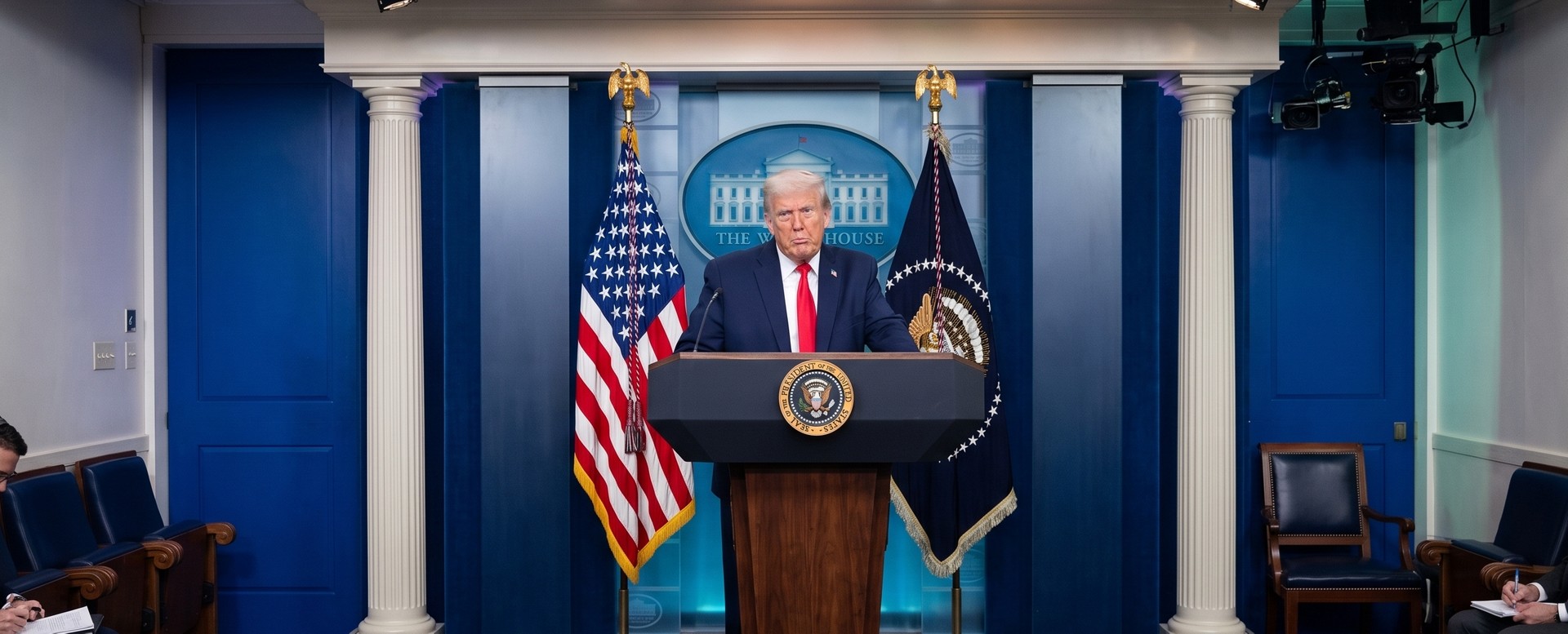 Trump sob pressão: petição quer banir uso de IA e animes em propagandas do presidente